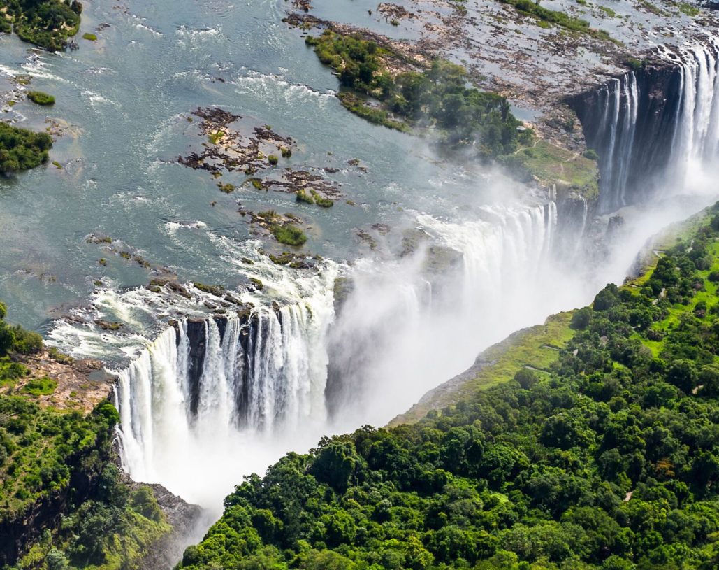 180508141319-03-amazing-places-africa-victoria-falls